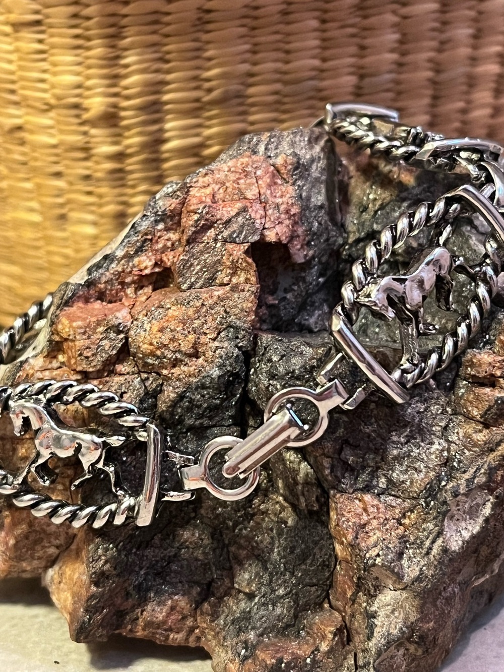 Vintage Silvertone Equestrian Horse Panel Link Bracelet 7.75"